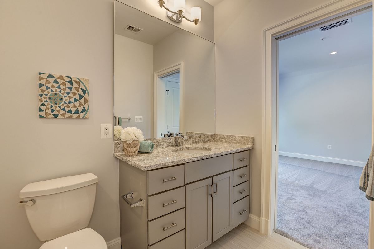Bathroom Upper Level 2_Meridian Homes_10006 Broad St Bethesda_High Resolution – Resized for Portfolio