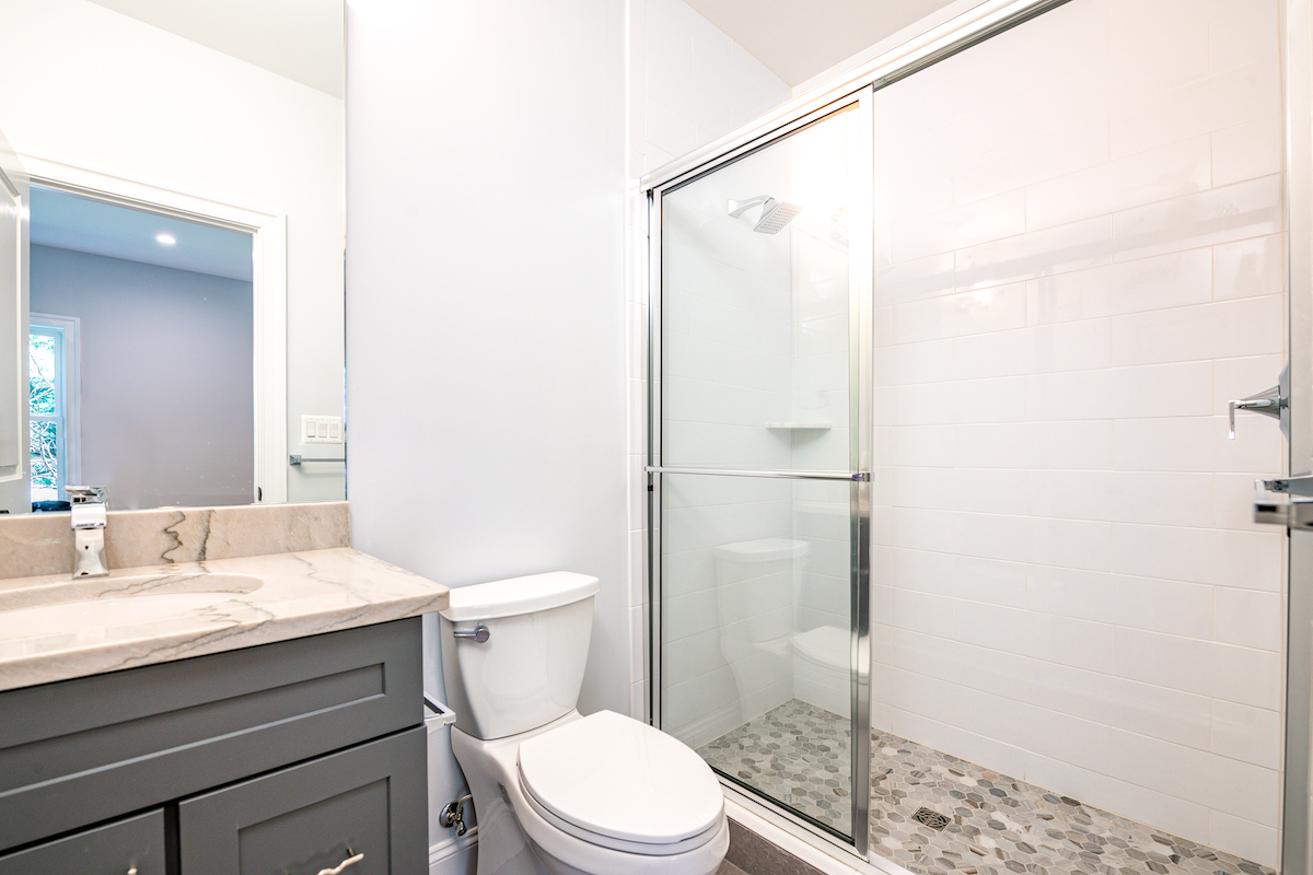 Cayuga Bathroom 1 – Portfoli2