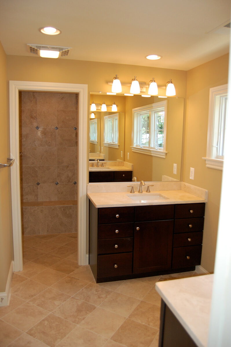 Meridian Homes Bathroom 80