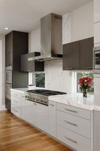 Meridian Homes - Custom Home Modern Kitchen 3