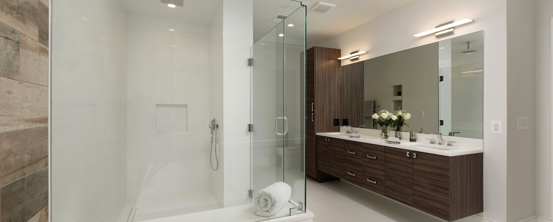 Meridian Homes – Custom Home Modern Master Bathroom 4