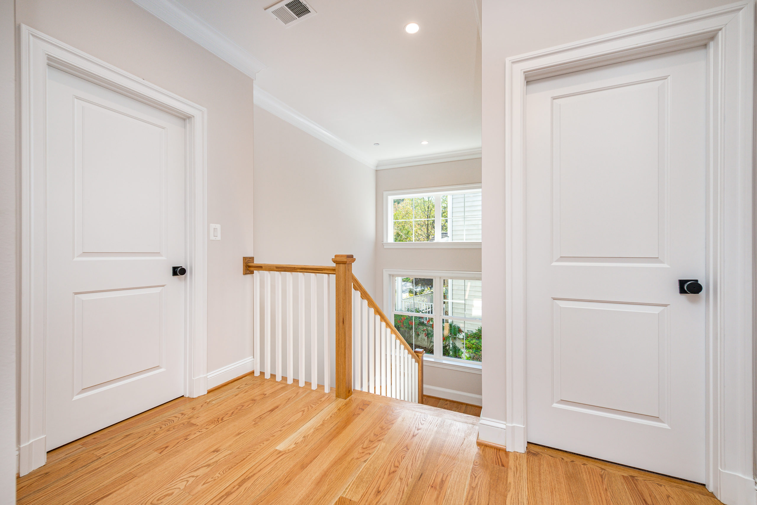 Upper Level Foyer 1