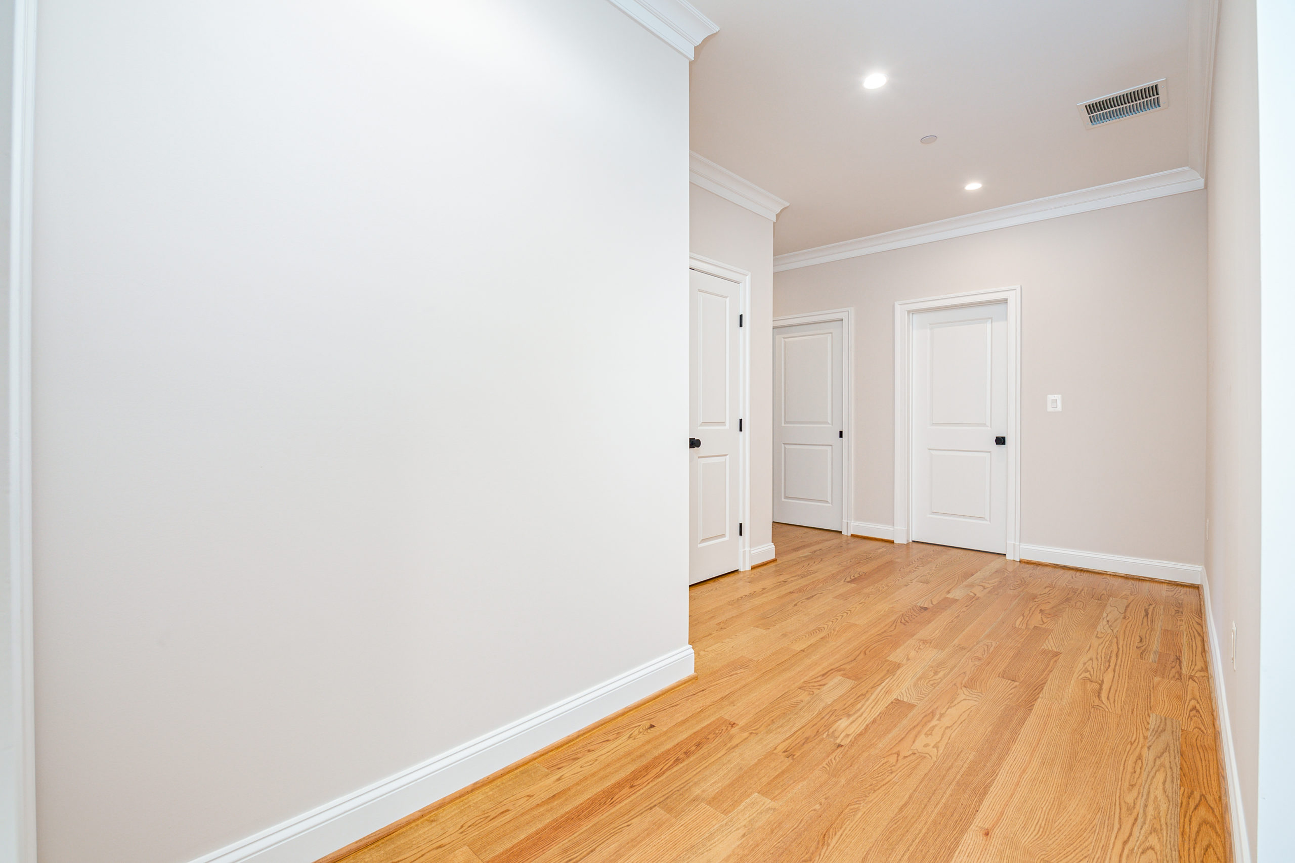 Upper Level Hall 1