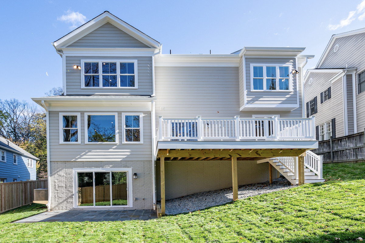 Meridian Homes – Custom Home Page – 28